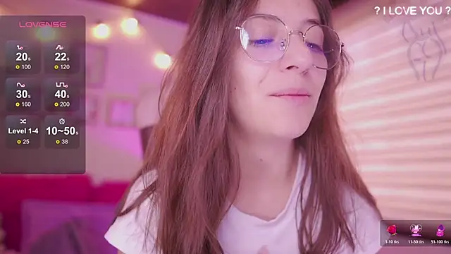 Snapshot of milly_kenner chatting on 02.12.26 milly kenner online show from 02.12.26