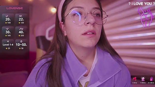 Snapshot of milly_kenner chatting on 02.26.26 milly kenner online show from 02.26.26