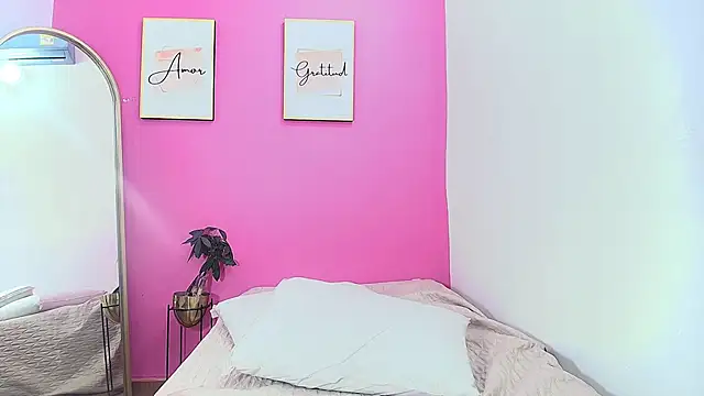 littleebonymommy online show from 03.15.25