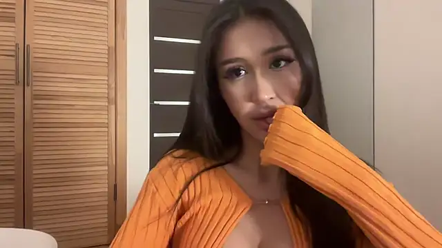 Snapshot of paola_inga chatting on 02.13.26 paola inga online show from 02.13.26