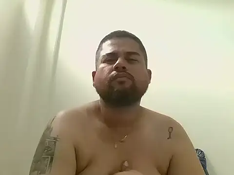 Snapshot of GABRIELGARCIA1313 chatting on 04.29.26 GABRIELGARCIA1313 online show from 04.29.26