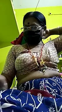 Snapshot of Tamil_yamuna_hindi chatting on 03.19.25 Tamil yamuna hindi online show from 03.19.25