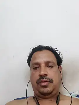 Snapshot of Raj1043 chatting on 12.22.24 Raj1043 online show from 12.22.24