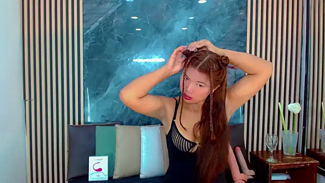 Isalombardi online show from 02.11.25