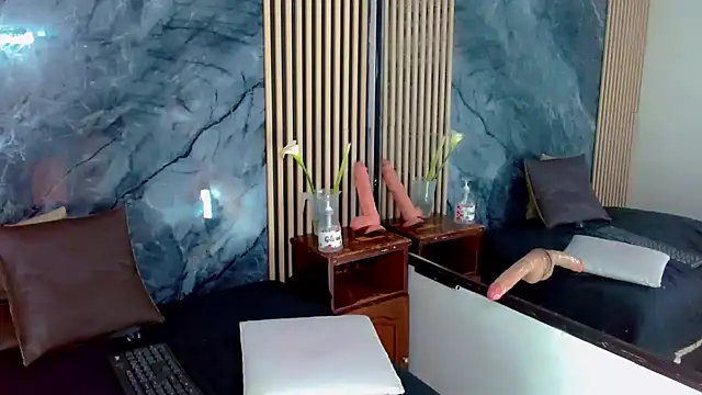 Isalombardi online show from 02.12.25