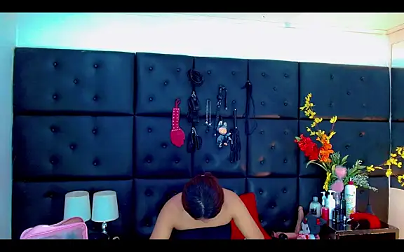 Isalombardi online show from 04.08.26