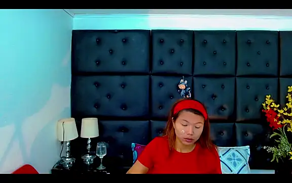 Snapshot of Isalombardi chatting on 05.04.26 Isalombardi online show from 05.04.26
