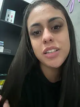 Snapshot of amorinha99 chatting on 04.29.26 amorinha99 online show from 04.29.26
