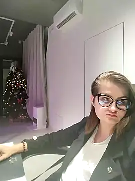 InaraReynolds online show from 12.02.24