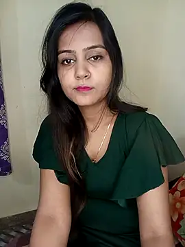 Snapshot of Miss-Riyasingh chatting on 02.04.25 Miss-Riyasingh online show from 02.04.25