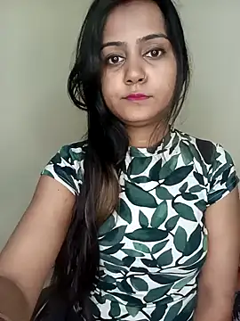 Snapshot of Miss-Riyasingh chatting on 02.04.25 Miss-Riyasingh online show from 02.04.25