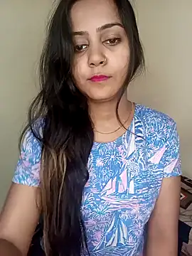 Snapshot of Miss-Riyasingh chatting on 02.05.25 Miss-Riyasingh online show from 02.05.25