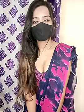Snapshot of Miss-Riyasingh chatting on 02.11.25 Miss-Riyasingh online show from 02.11.25