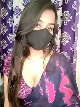 Snapshot of Miss-Riyasingh chatting on 02.11.25 Miss-Riyasingh online show from 02.11.25