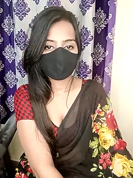 Snapshot of Miss-Riyasingh chatting on 02.14.25 Miss-Riyasingh online show from 02.14.25