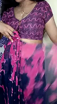 Snapshot of Miss-Riyasingh chatting on 02.18.25 Miss-Riyasingh online show from 02.18.25