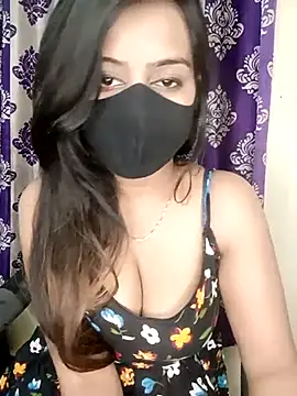 Snapshot of Miss-Riyasingh chatting on 03.17.25 Miss-Riyasingh online show from 03.17.25