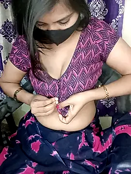 Snapshot of Miss-Riyasingh chatting on 03.17.25 Miss-Riyasingh online show from 03.17.25