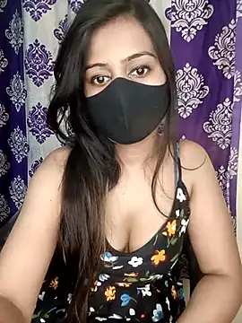 Snapshot of Miss-Riyasingh chatting on 03.18.25 Miss-Riyasingh online show from 03.18.25
