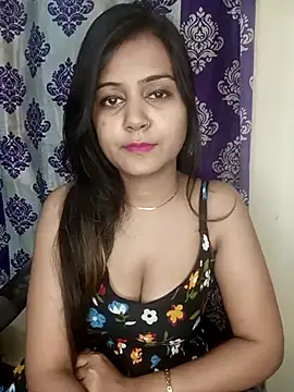 Snapshot of Miss-Riyasingh chatting on 03.22.25 Miss-Riyasingh online show from 03.22.25