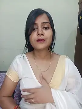 Snapshot of Miss-Riyasingh chatting on 05.10.26 Miss-Riyasingh online show from 05.10.26