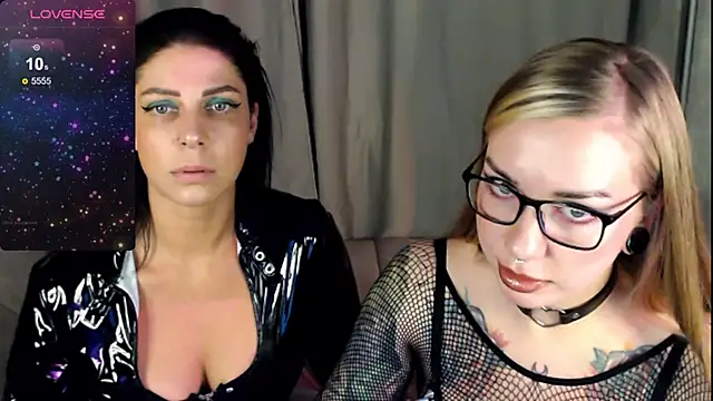 Carrie Moonshine online show from 01.04.25