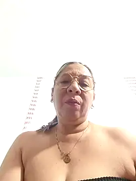 Snapshot of MATTHEW_MRANDA chatting on 02.15.25 MATTHEW MRANDA online show from 02.15.25