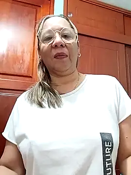 Snapshot of MATTHEW_MRANDA chatting on 03.15.25 MATTHEW MRANDA online show from 03.15.25