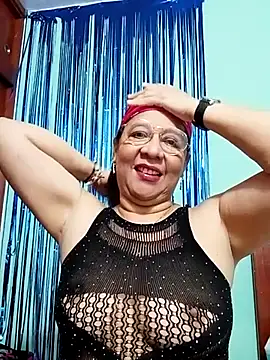 Snapshot of MATTHEW_MRANDA chatting on 10.12.25 MATTHEW MRANDA online show from 10.12.25