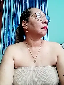 Snapshot of MATTHEW_MRANDA chatting on 10.22.25 MATTHEW MRANDA online show from 10.22.25