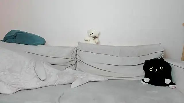 Snapshot of daeneryy chatting on 12.12.24 daeneryy online show from 12.12.24