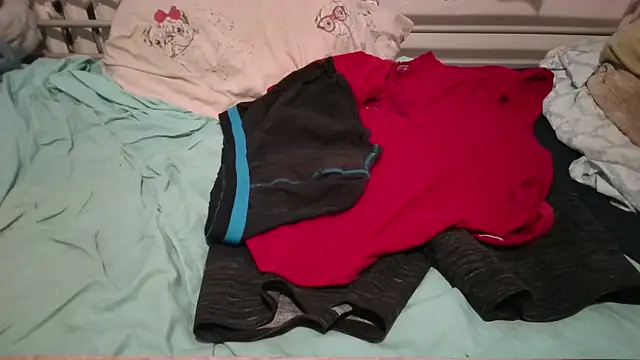 Snapshot of krissraw chatting on 01.16.25 krissraw online show from 01.16.25