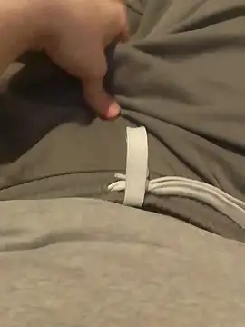 Snapshot of krissraw chatting on 02.09.25 krissraw online show from 02.09.25