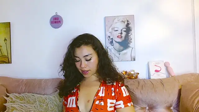 hinataleecs online show from 01.05.25