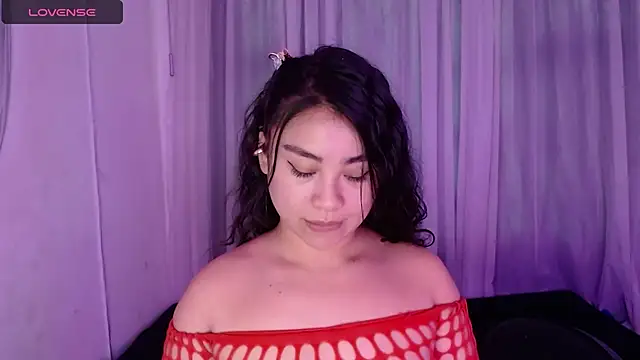 hinataleecs online show from 11.19.25