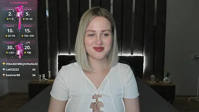 Snapshot of _Sarah_Soul_ chatting on 02.02.25 Sarah Soul online show from 02.02.25