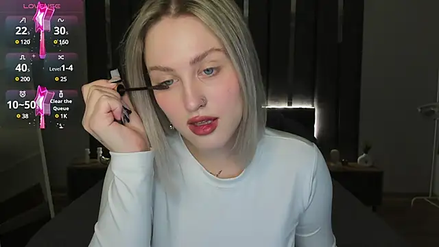 Snapshot of _Sarah_Soul_ chatting on 02.04.25 Sarah Soul online show from 02.04.25