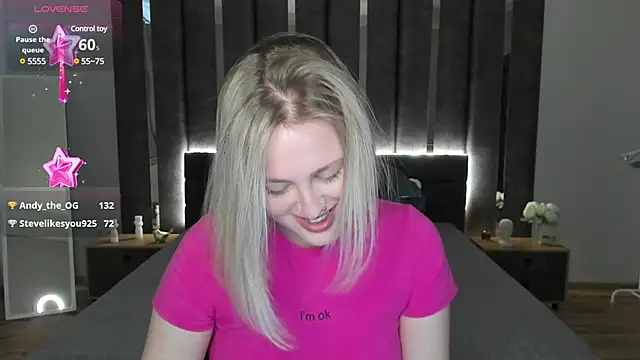 Snapshot of _Sarah_Soul_ chatting on 02.09.25 Sarah Soul online show from 02.09.25