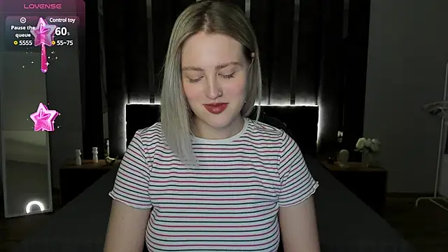 Snapshot of _Sarah_Soul_ chatting on 02.12.25 Sarah Soul online show from 02.12.25