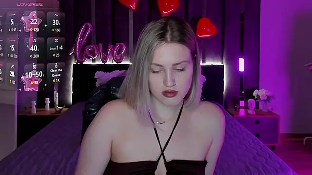 Snapshot of _Sarah_Soul_ chatting on 02.16.25 Sarah Soul online show from 02.16.25