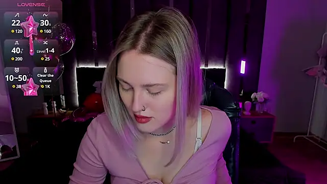 Snapshot of _Sarah_Soul_ chatting on 03.01.25 Sarah Soul online show from 03.01.25