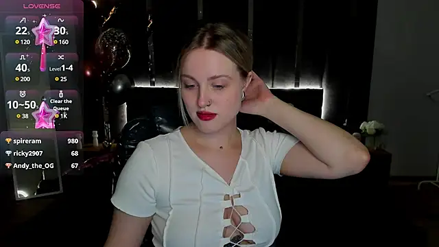 Snapshot of _Sarah_Soul_ chatting on 03.07.25 Sarah Soul online show from 03.07.25