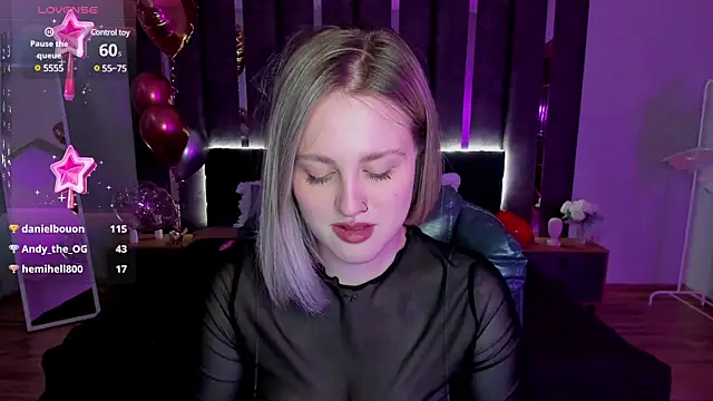 Snapshot of _Sarah_Soul_ chatting on 03.09.25 Sarah Soul online show from 03.09.25