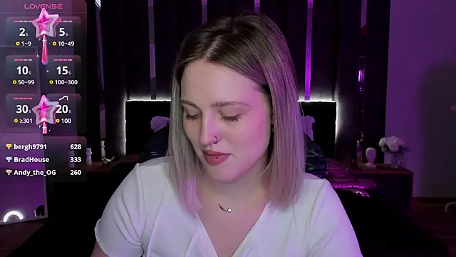 Snapshot of _Sarah_Soul_ chatting on 03.19.25 Sarah Soul online show from 03.19.25