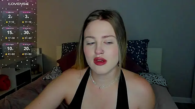 Snapshot of _Sarah_Soul_ chatting on 09.10.25 Sarah Soul online show from 09.10.25