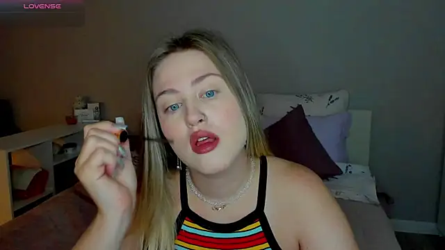 Snapshot of _Sarah_Soul_ chatting on 09.30.25 Sarah Soul online show from 09.30.25