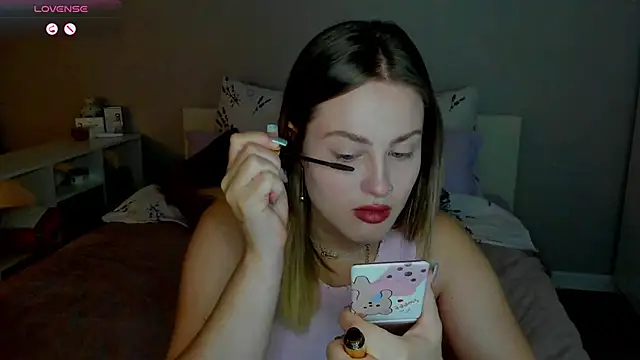 Snapshot of _Sarah_Soul_ chatting on 10.06.25 Sarah Soul online show from 10.06.25