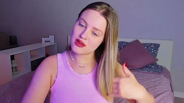 Snapshot of _Sarah_Soul_ chatting on 11.02.25 Sarah Soul online show from 11.02.25