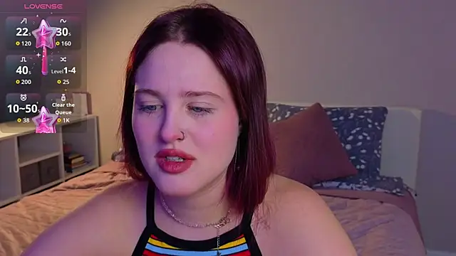 Snapshot of _Sarah_Soul_ chatting on 12.22.25 Sarah Soul online show from 12.22.25