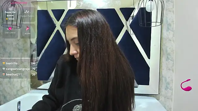  alaia collway  online show from 01.13.25